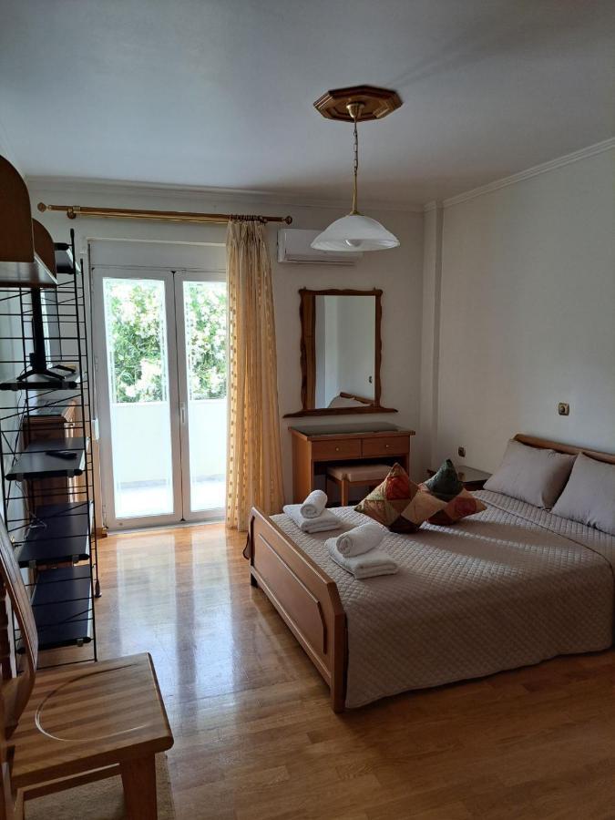 Seaview Flora'S Luxury Apartment-300Meters From The Beach Rethymno  Luaran gambar
