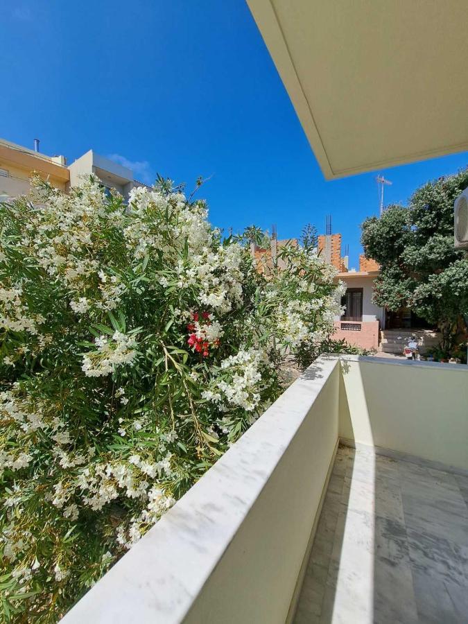 Seaview Flora'S Luxury Apartment-300Meters From The Beach Rethymno  Luaran gambar